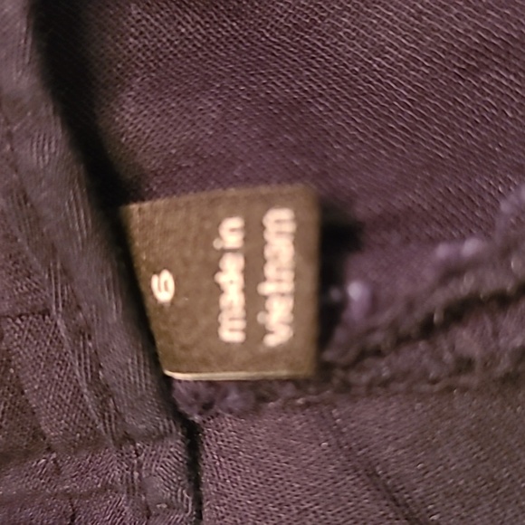 Capri Pants by The Limited - black with stretch - Picture 9 of 11